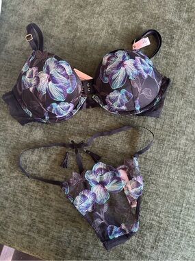 Embroidered Floral Black Bra & Thong Set - Purple/Aqua Flowers